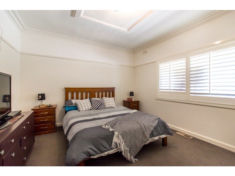5 Wilson Street, Sailors Gully VIC 3556