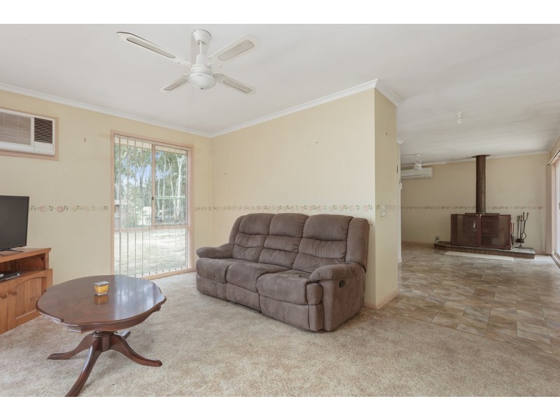 92 East Road, Huntly VIC 3551