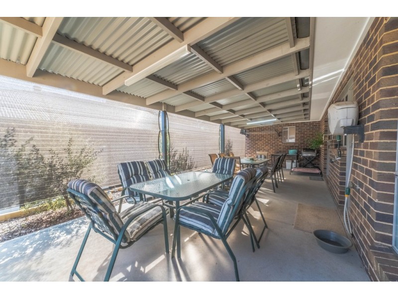 8/21 Scullys Lane, Heathcote VIC 3523