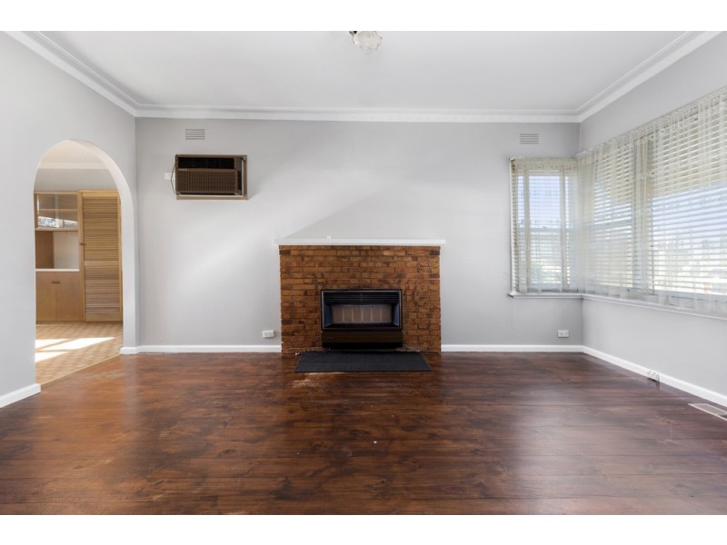1 Baslar Court, Kangaroo Flat VIC 3555
