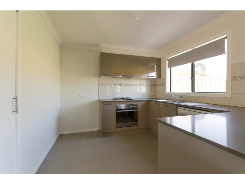 5 Deharl Court, Ascot VIC 3551