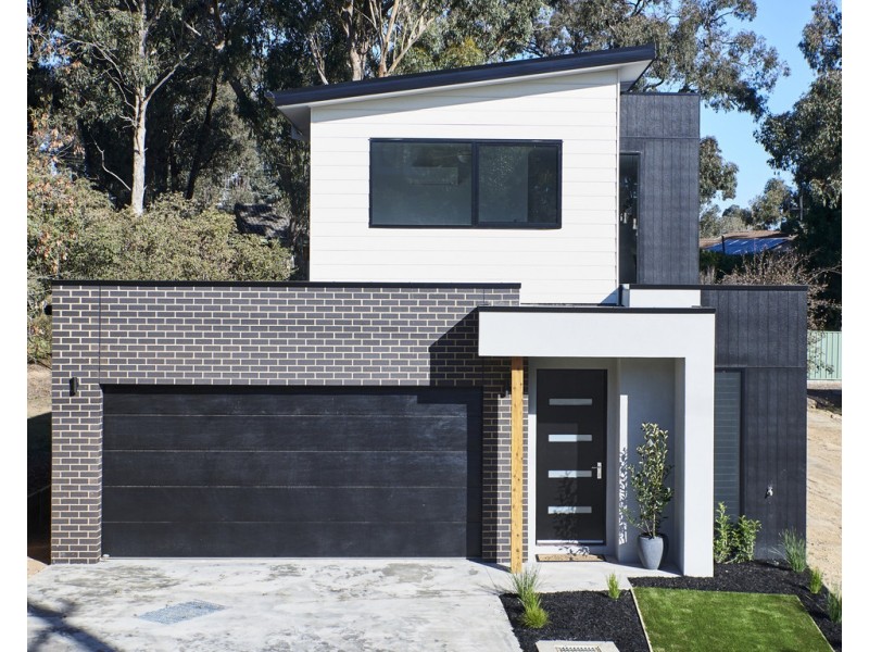 2/130 McIvor Road, Kennington VIC 3550