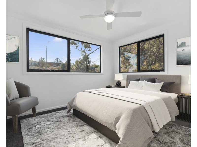 2/130 McIvor Road, Kennington VIC 3550