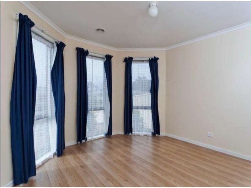 8 Aliza Avenue, California Gully VIC 3556