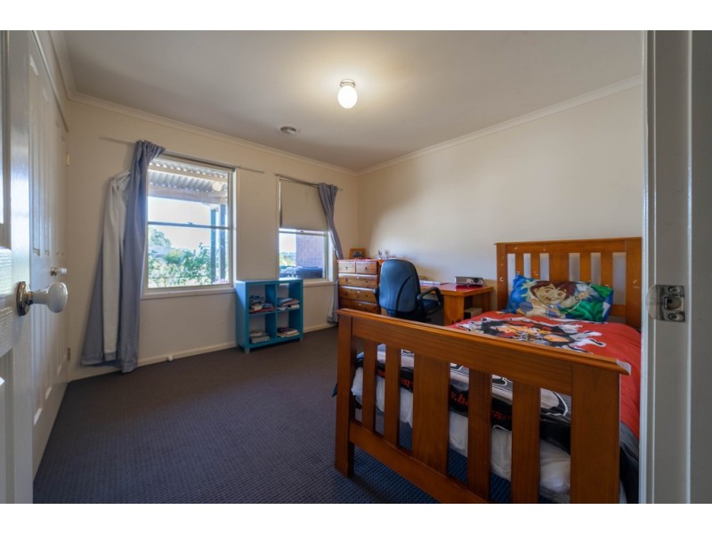 178 Myrtle Rd, Ascot VIC 3551