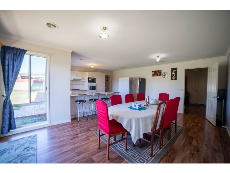 178 Myrtle Rd, Ascot VIC 3551