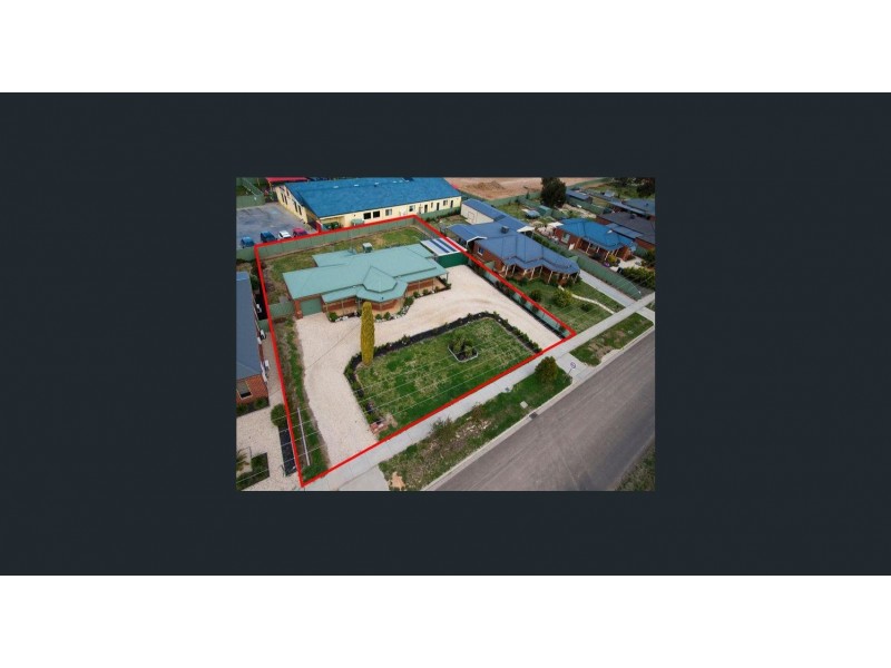 178 Myrtle Rd, Ascot VIC 3551