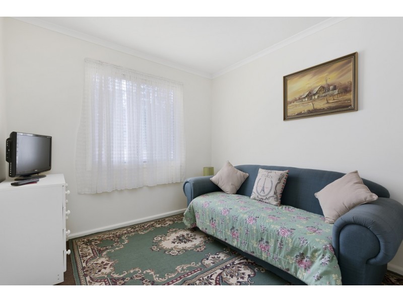 37 Benson Road, Waanyarra VIC 3551