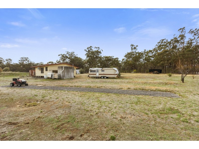 37 Benson Road, Waanyarra VIC 3551