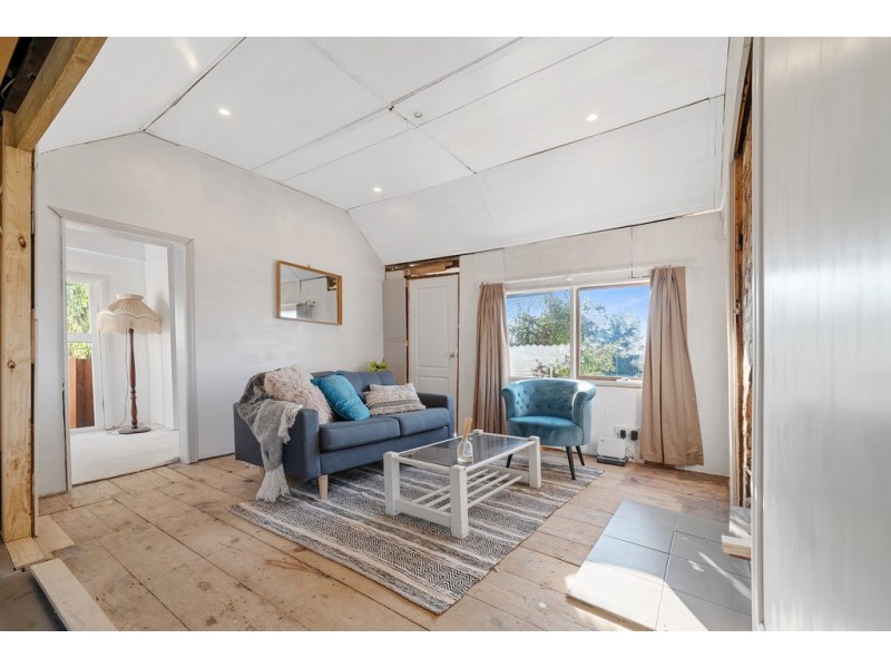 249 Eaglehawk Road, Long Gully VIC 3550