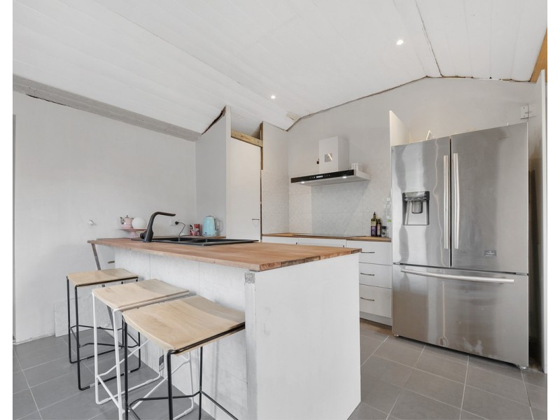 249 Eaglehawk Road, Long Gully VIC 3550