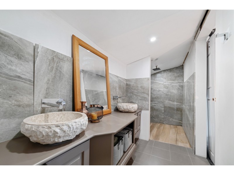 249 Eaglehawk Road, Long Gully VIC 3550