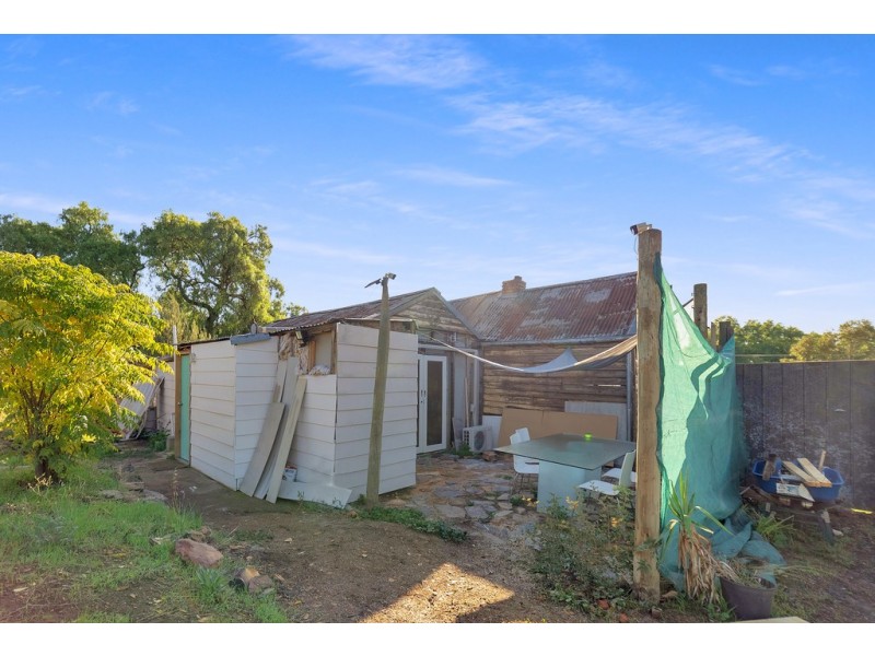 249 Eaglehawk Road, Long Gully VIC 3550