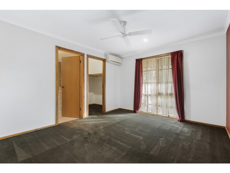 5 Settlers Place, Maiden Gully VIC 3551