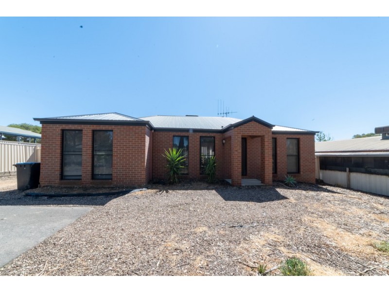 19A Lowe Street, Kangaroo Flat VIC 3555