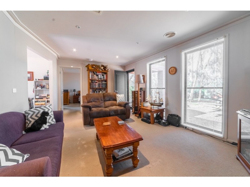 19A Lowe Street, Kangaroo Flat VIC 3555