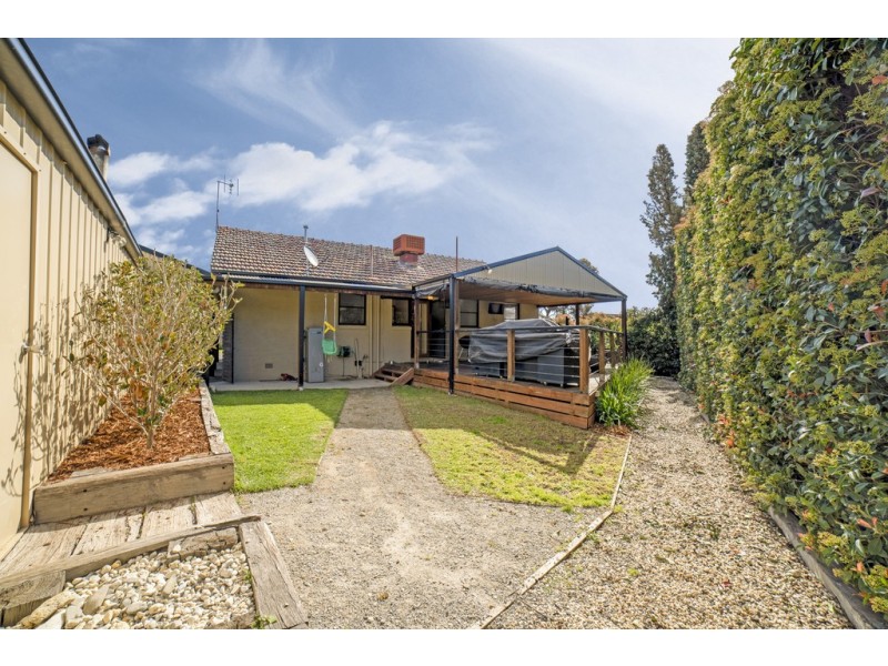 30 Lowndes Street, Kennington VIC 3550