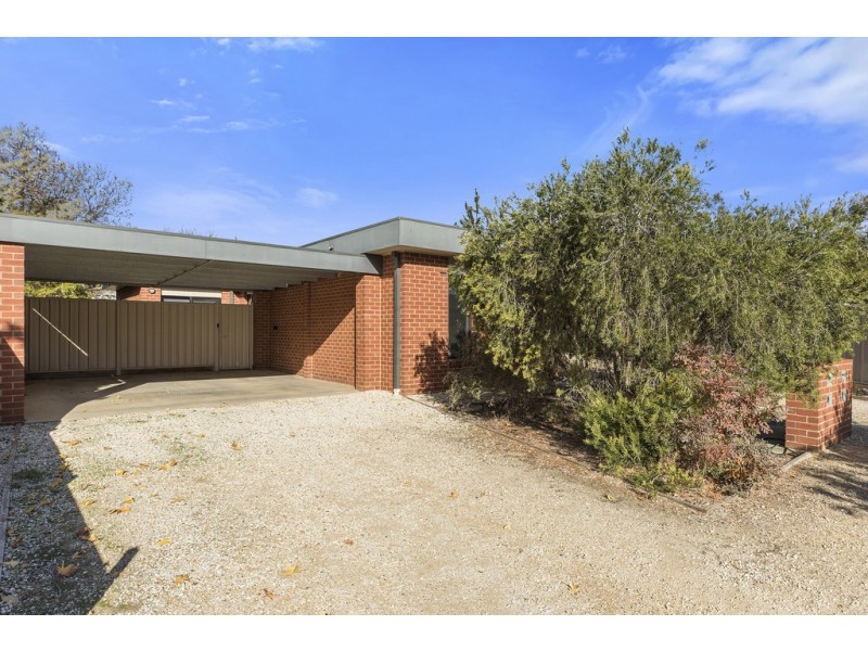 1/74 Bannister Street, North Bendigo VIC 3550