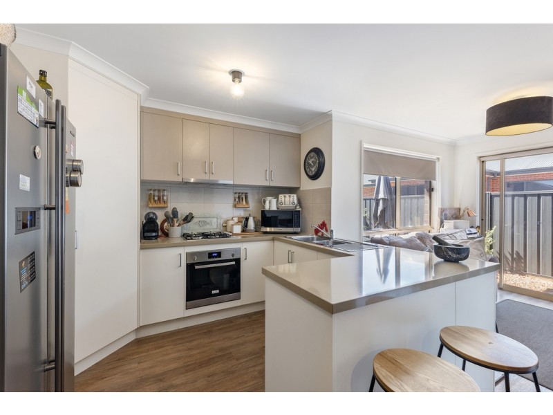 2A and 2B Oldaker Road, Huntly VIC 3551