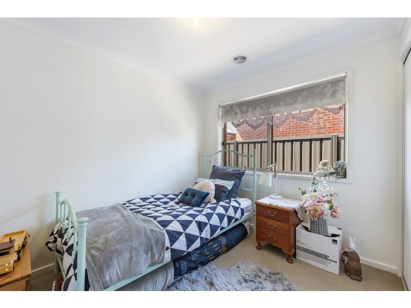 2A and 2B Oldaker Road, Huntly VIC 3551