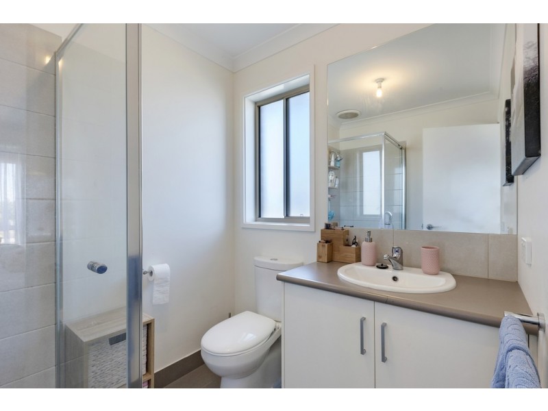 2A and 2B Oldaker Road, Huntly VIC 3551