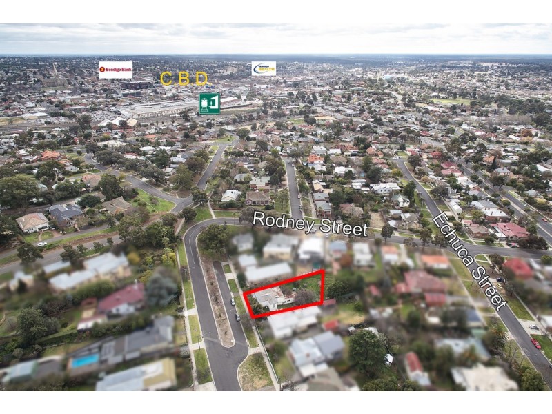 19 Reginald Street, Quarry Hill VIC 3550