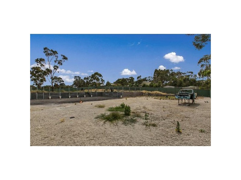 6A Clay Gully Court, Maiden Gully VIC 3551