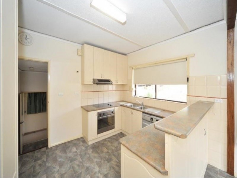 53 Race Street, Flora Hill VIC 3550