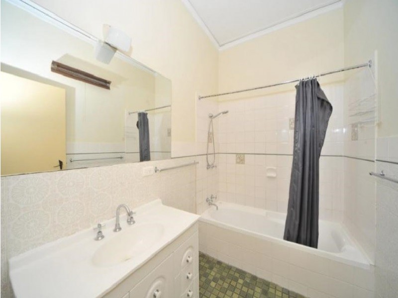 53 Race Street, Flora Hill VIC 3550