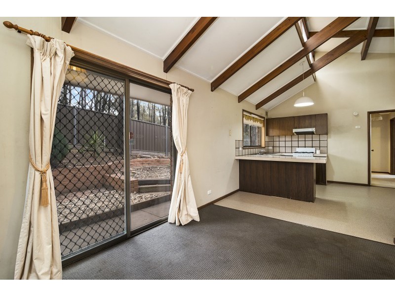 1/126 Edwards Road, Kennington VIC 3550