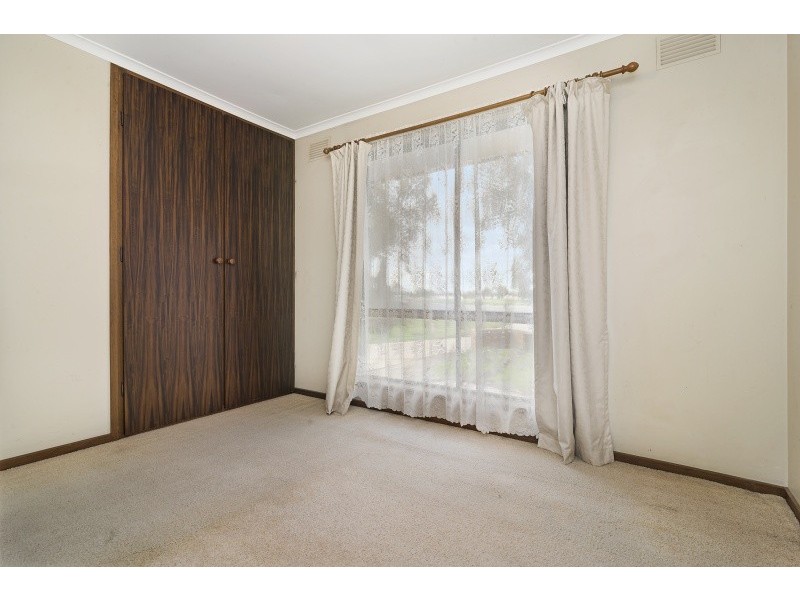 1/126 Edwards Road, Kennington VIC 3550