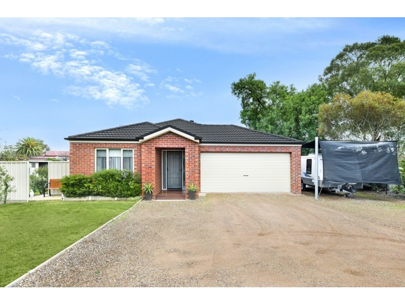 18 Grant Street, Goornong VIC 3557