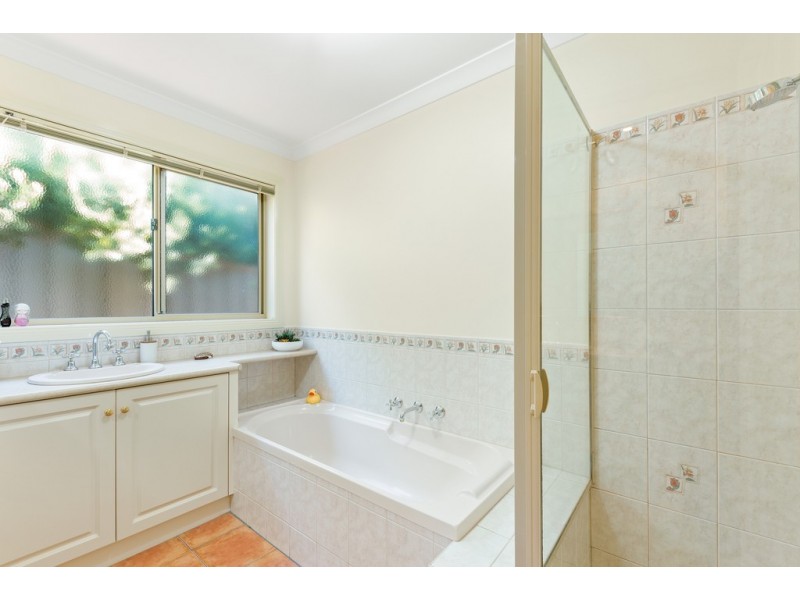 9 Currawong Court, Kennington VIC 3550