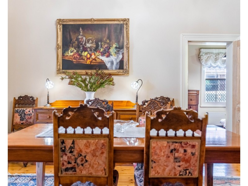 1 Pine Street, Quarry Hill VIC 3550