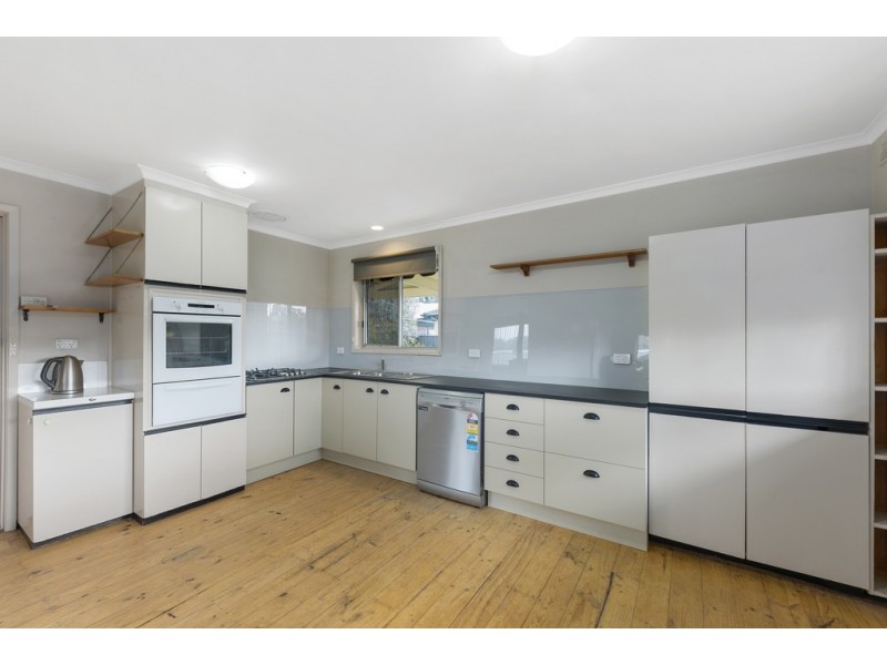 2 Elliott Street, Golden Square VIC 3555
