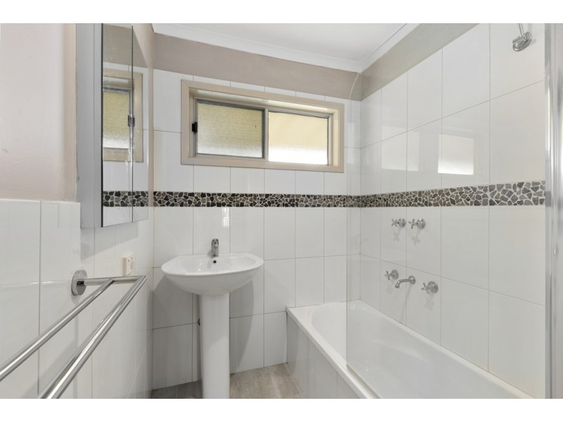 2 Elliott Street, Golden Square VIC 3555