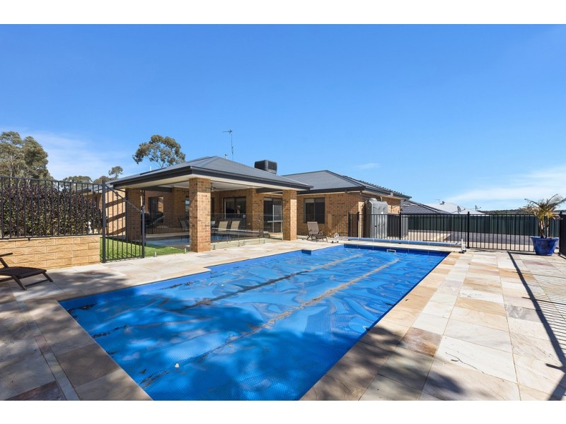 46 Janelle Drive, Maiden Gully VIC 3551