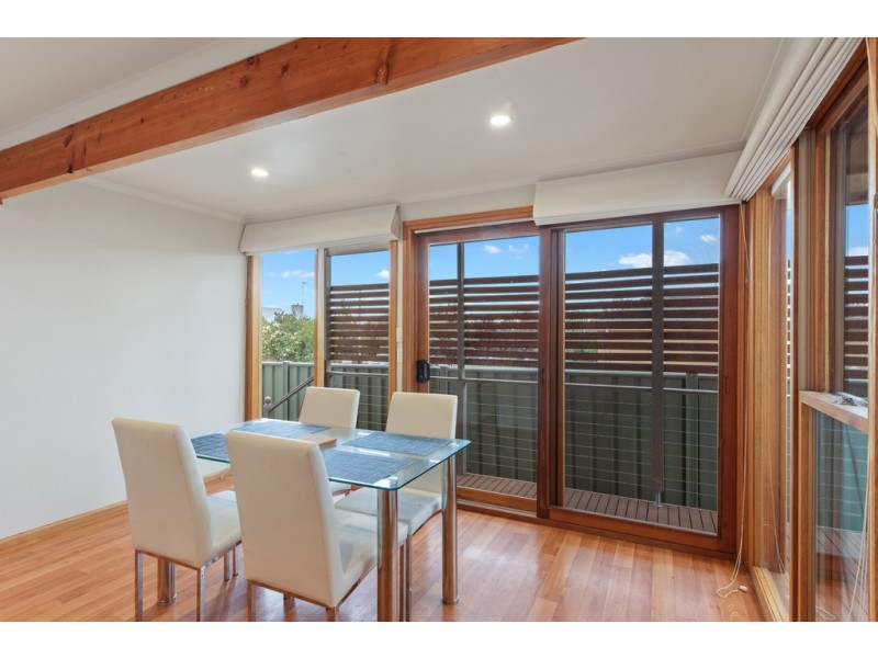 11 Steane Street, Kennington VIC 3550