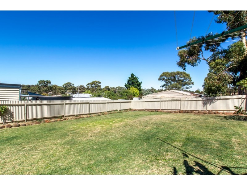5 Wilson Street, Sailors Gully VIC 3556