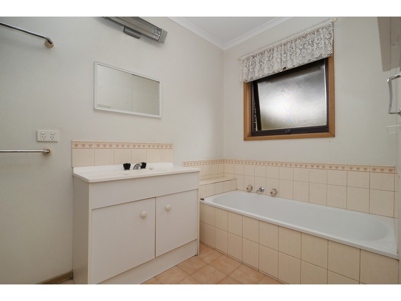 4/2 Kirby Street, Golden Square VIC 3555