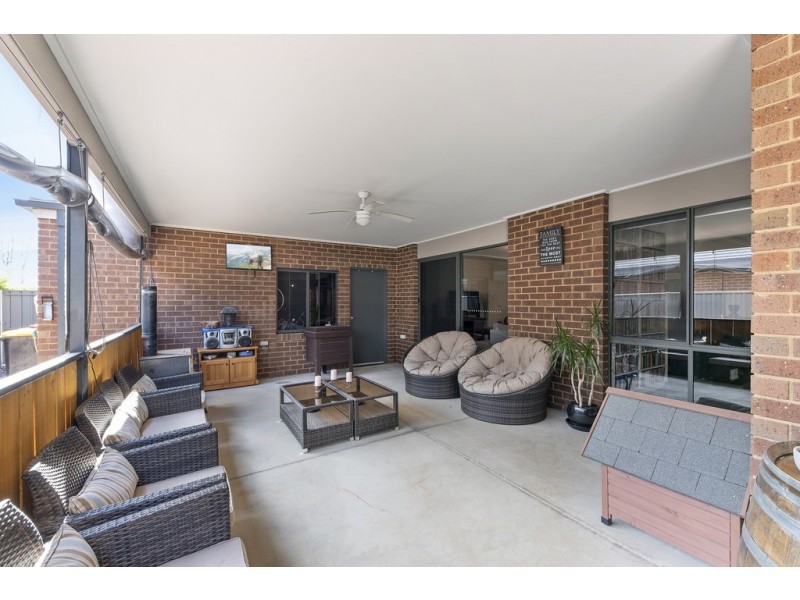 40 Futura Avenue, Golden Square VIC 3555