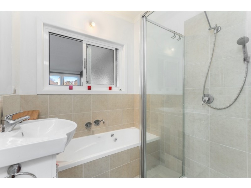 8 Graham Street, Kangaroo Flat VIC 3555