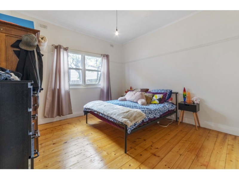 31 Osborne Street, Flora Hill VIC 3550