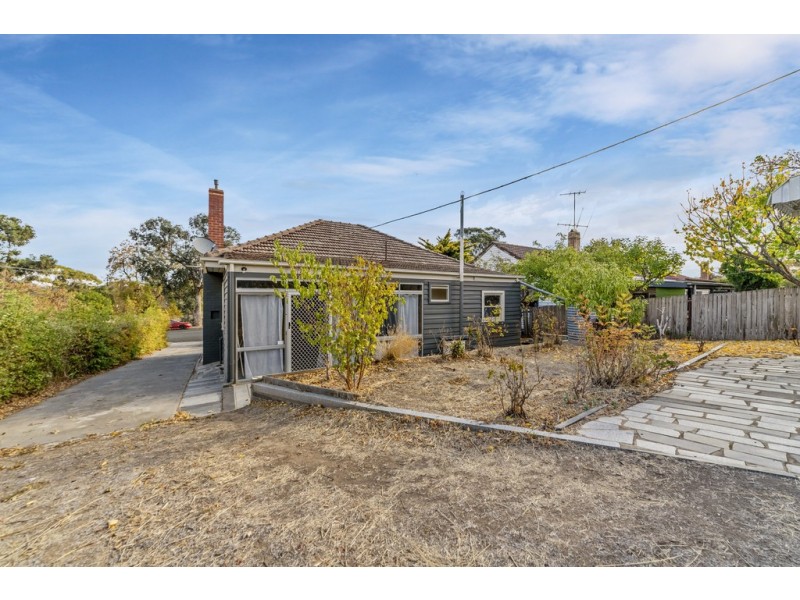 31 Osborne Street, Flora Hill VIC 3550