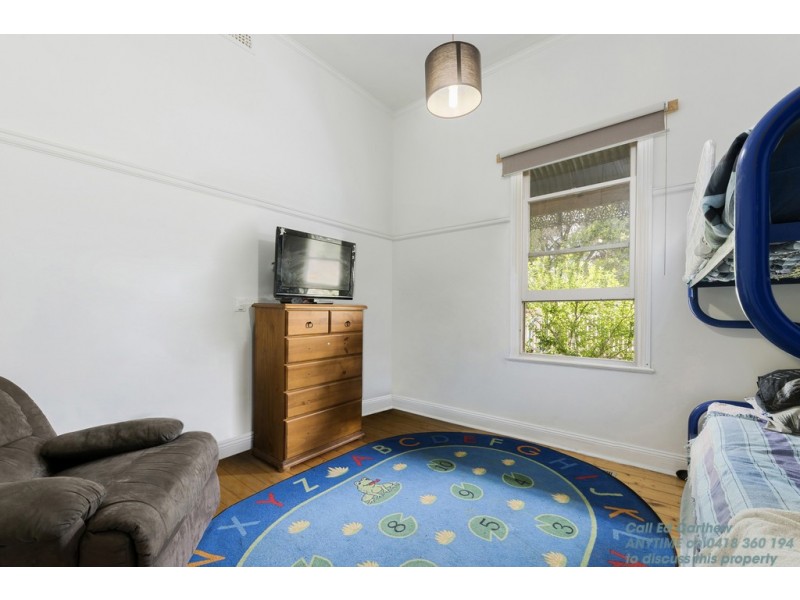 70 Neale Street, Kennington VIC 3550