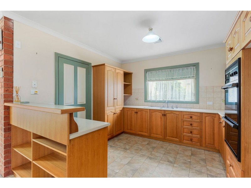 47 Reservoir Rd, Strathdale VIC 3550