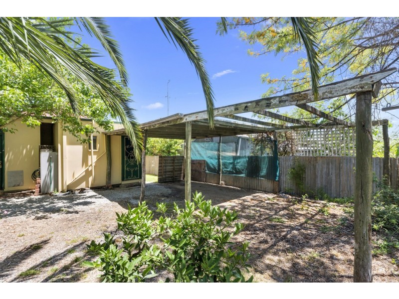 402 Eaglehawk Road, Eaglehawk VIC 3556