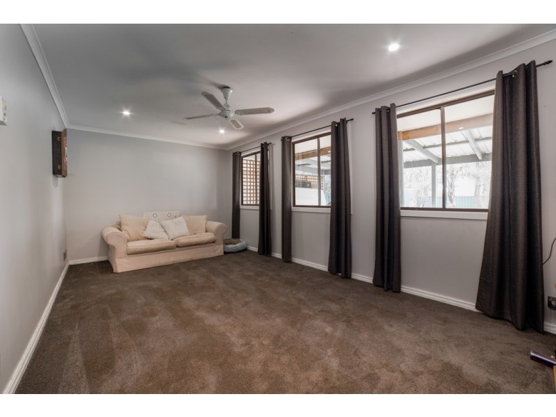 8 Mcpherson Street, Epsom VIC 3551