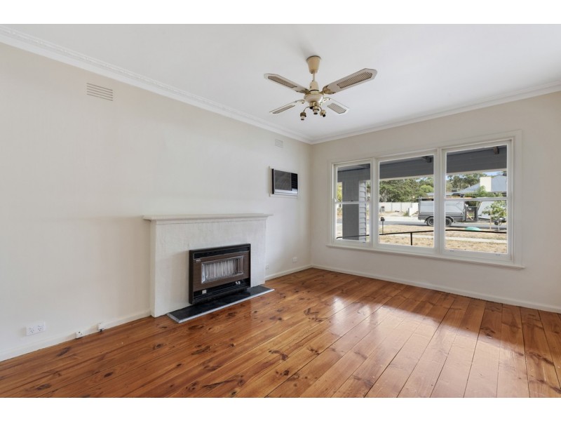 5 Nankoor Street, Golden Square VIC 3555