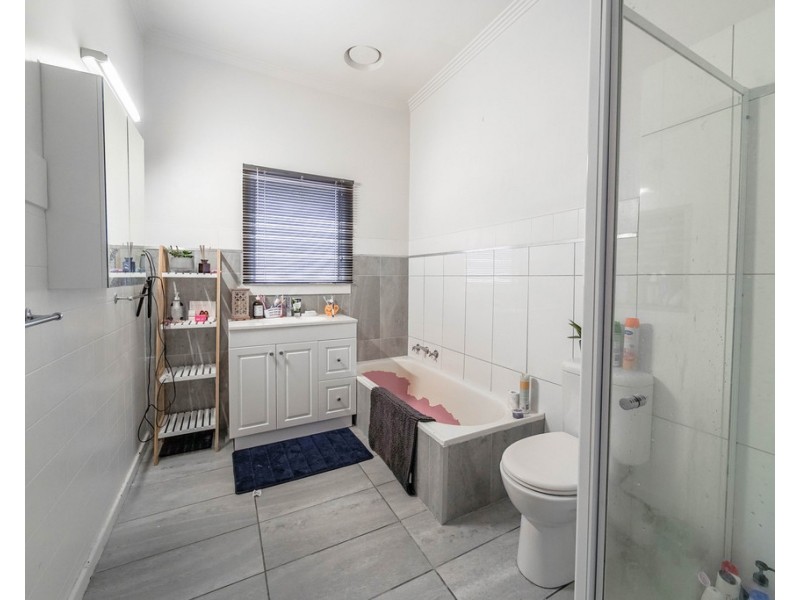 1 Morrison Street, Kangaroo Flat VIC 3555
